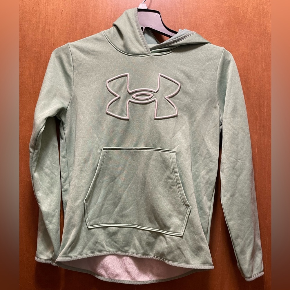 Under Armour sweatshirt